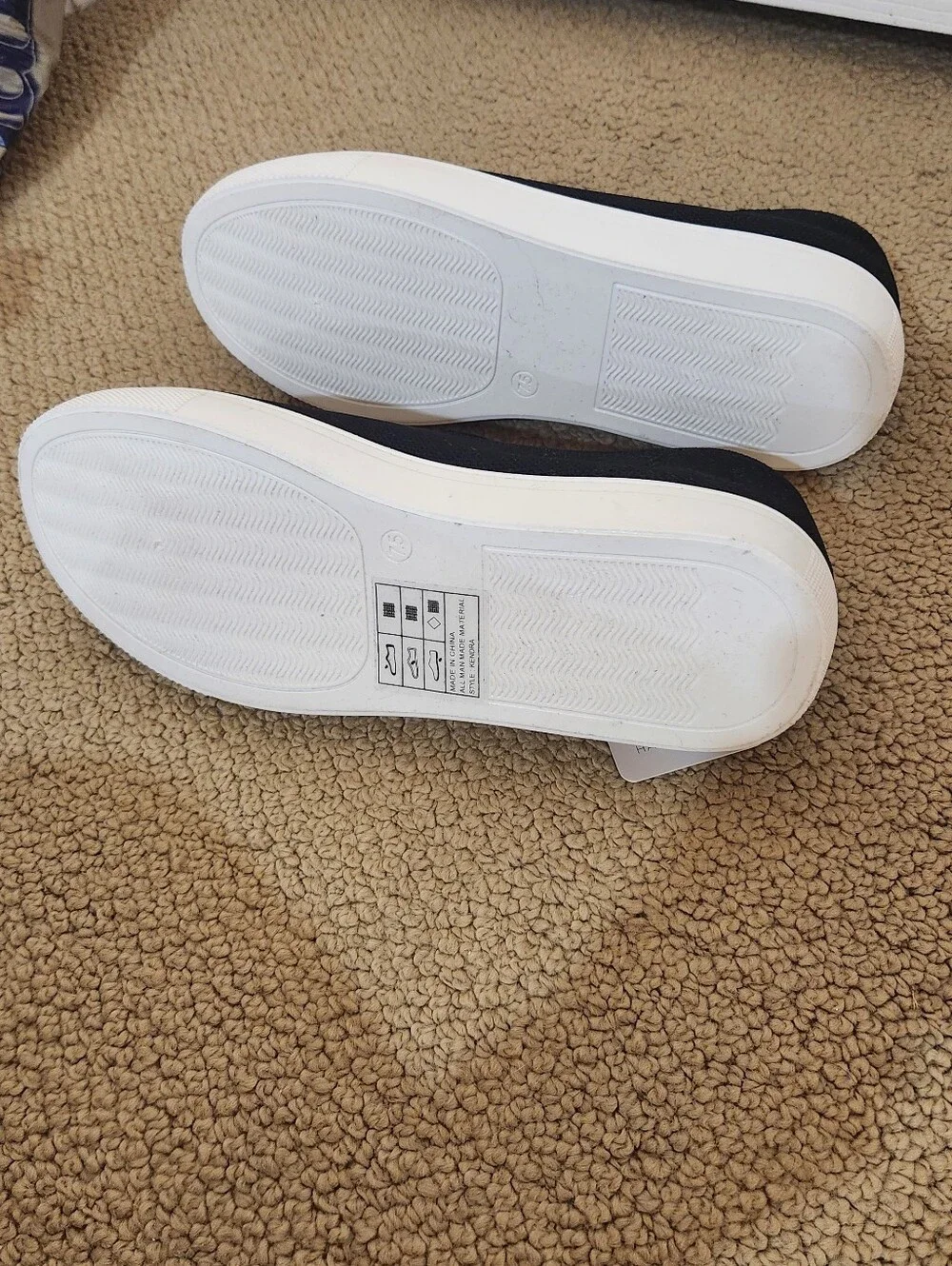 Women's Happily Grey Black Slip-On Sneakers Size 7 1/2